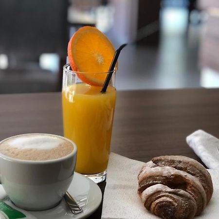 Santo Hotel Шкодер Экстерьер фото