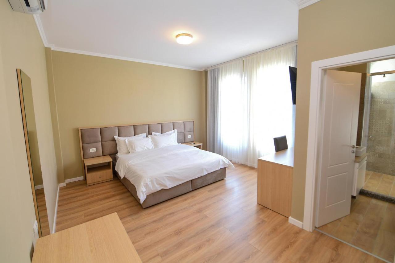 Santo Hotel Шкодер Экстерьер фото