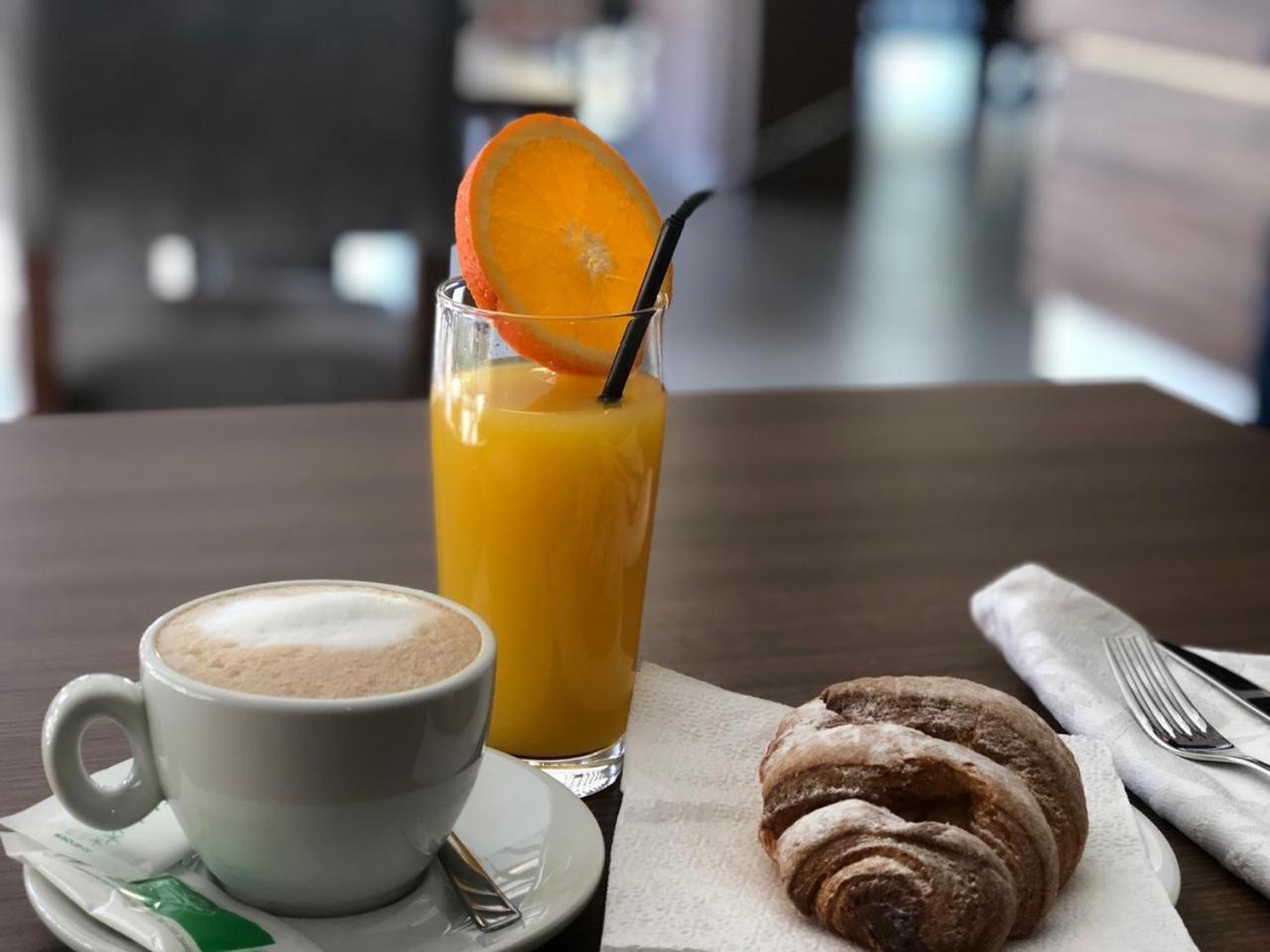Santo Hotel Шкодер Экстерьер фото